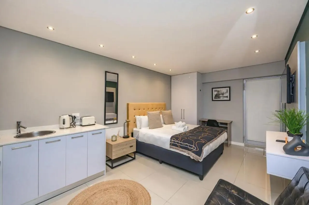 Stylish And Modern Studio In The Beachfront Cape Town